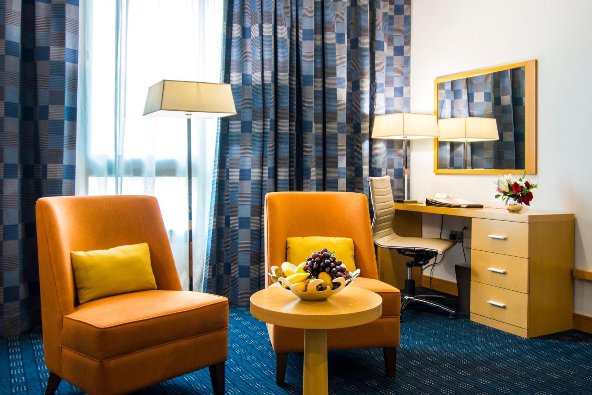 City Seasons Hotel & Suites マスカット 部屋 写真
