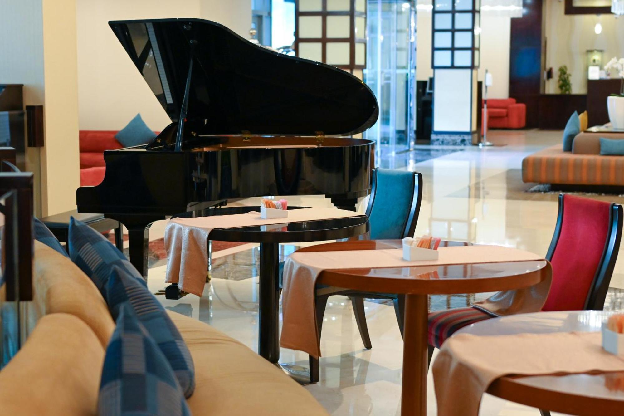 City Seasons Hotel & Suites マスカット エクステリア 写真